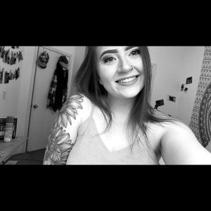 Meet your Posher, Tori